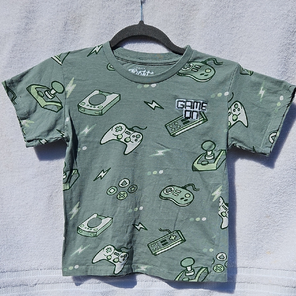 Eighty Eight Green Gaming Controller T-Shirt Size 7